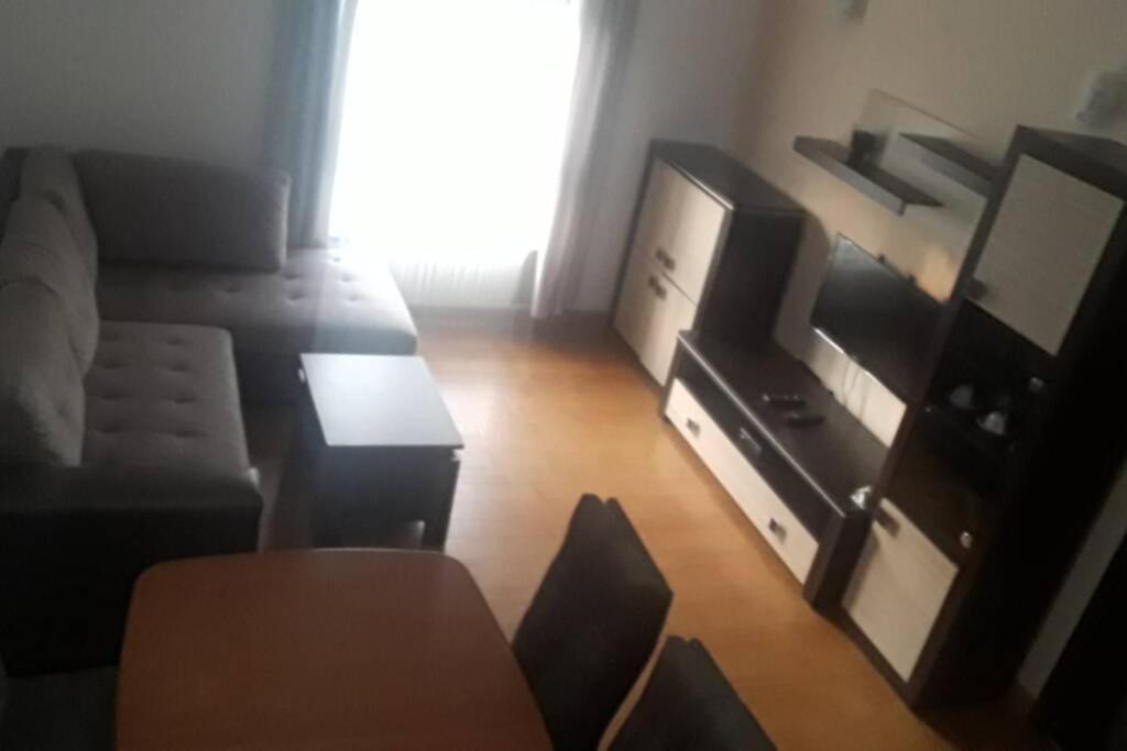 Apartman Franko - Uz Parking PUY Eksteriør bilde