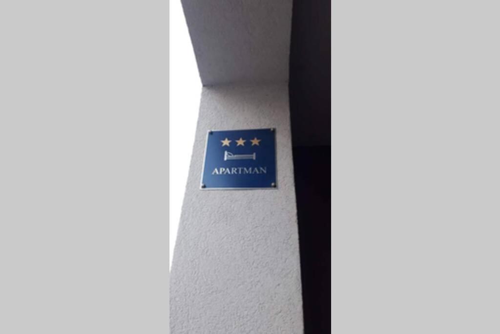Apartman Franko - Uz Parking PUY Eksteriør bilde